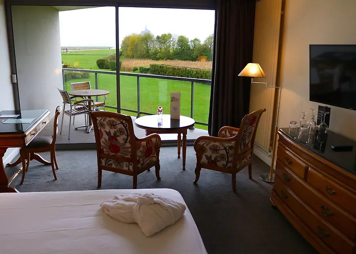 Le Relais Saint Michel Отель