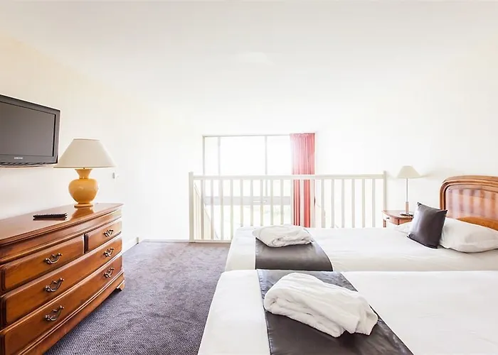 Le Relais Saint Michel Отель 4*