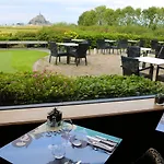 Le Relais Saint Michel Hotel