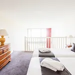Le Relais Saint Michel Hotel 4*