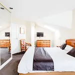 Hotel Le Relais Saint Michel 4*