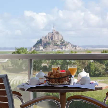 Le Relais Saint Michel فندق 4*