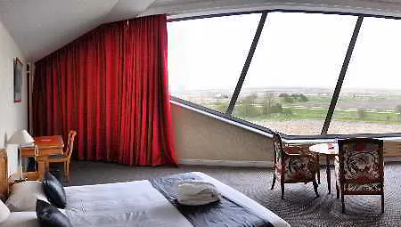 Le Relais Saint Michel Hotel 4*