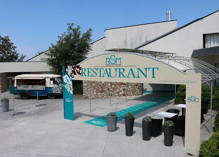 Le Relais Saint Michel מלון